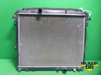 Радиатор охлаждения (МКПП) Toyota Hilux с 2005-2015г