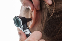 Удаление инородного тела уха